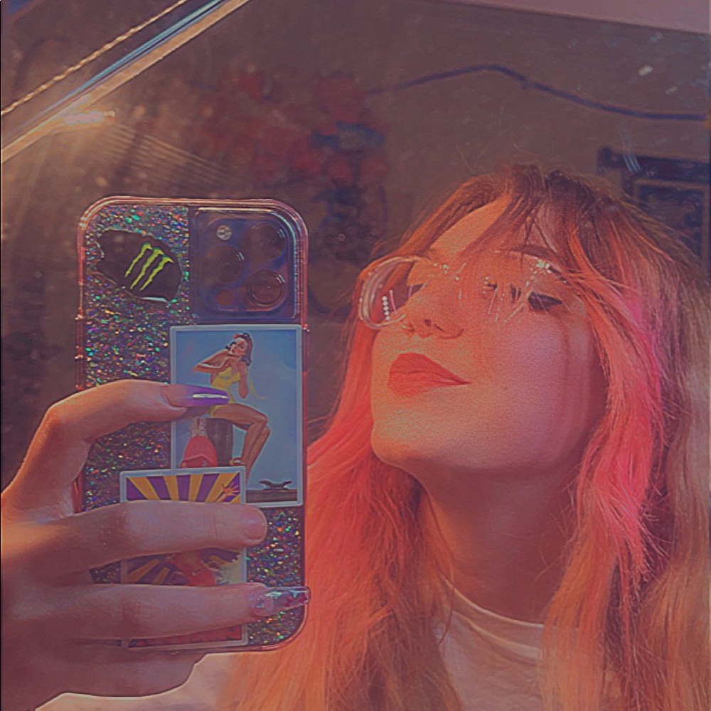 Meet your Posher, Izabella